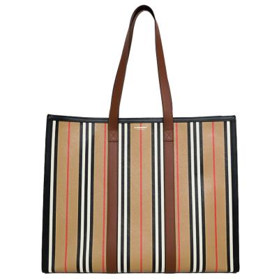 BURBERRY レディースバッグ（柄：ストライプ）｜ファッション おすすめ
