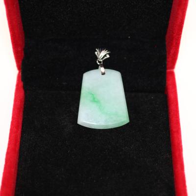 平安無事牌お守り プレート ミャンマー天然A貨翡翠 ヒスイ ペンダントヘッド 平安無事牌お守り プレート ミャンマー天然A貨翡翠 ヒスイ