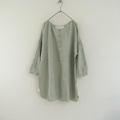 CHEER - cheer札幌 シンプルブラウス CHEER - cheer札幌 5重ガーゼ シンプルブラウス の通販 by