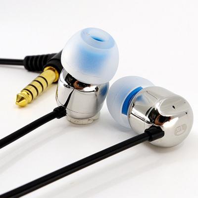 イヤホン 有線（駆動方式：ハイブリッド型）のおすすめ人気商品一覧