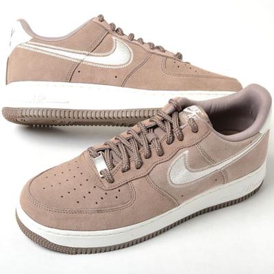 ナイキ エアフォースワン 25.5（NIKE）（色：ブラウン系）のおすすめ