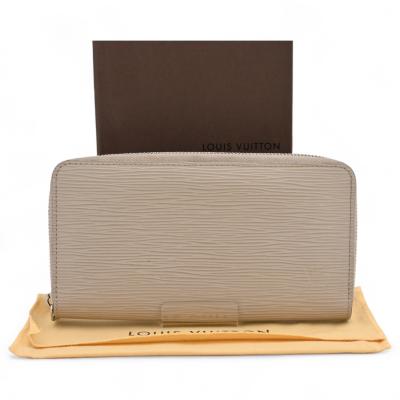 Louis Vuitton ルイ・ヴィトン　エピレザー 二つ折り財布 グレー 中古・古着通販】LOUIS VUITTON (ルイ ヴィトン) 2つ折り財布