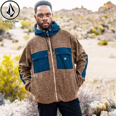 VOLCOM プルオーバーパーカー バックプリント 古着 カーキ Lサイズ VOLCOM（ボルコム）の「VOLCOM/ボルコム バックプリントパーカー/プル