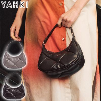 キルティングトートバッグ（YAHKI）（皮革種類：合成皮革、PVC、PU）の