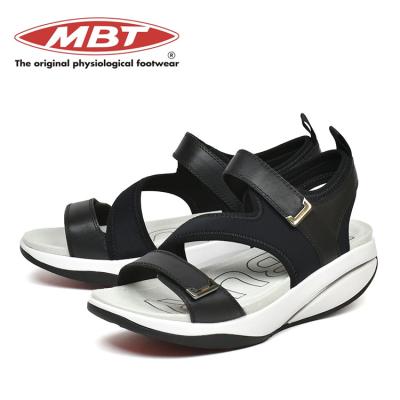 【MBT】 ブラックスポーツサンダル 厚底ソール レディース cs T&P サンダル 軽量厚底ソール ゴールドベルトスポーツ