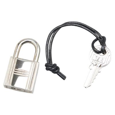 〈※週末セール/美品〉 エルメス カデナ 南京錠 パドロック 102番 鍵 楽天市場】HERMES エルメス カデナ パドロック 南京錠 No.102 鍵