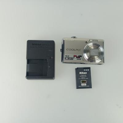nikon coolpix s3500（色：シルバー系）のおすすめ人気商品一覧 通販