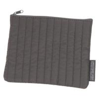 キルティングフラットポーチ（M） チャコール LAKOLE/ラコレ