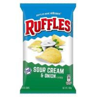 ポテトチップス 輸入菓子 おつまみ ラッフルズ　サワークリーム＆オニオン味　100g 1個   フリトレー