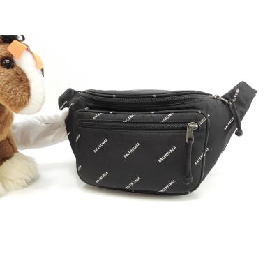 BALENCIAGA ボディバッグ｜バッグ｜ファッション おすすめ人気商品一覧