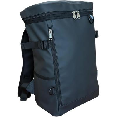 定価66,000円 レザー製 黒 バックパック YKKジッパー 定価66, レザー製 黒 バックパック YKKジッパー