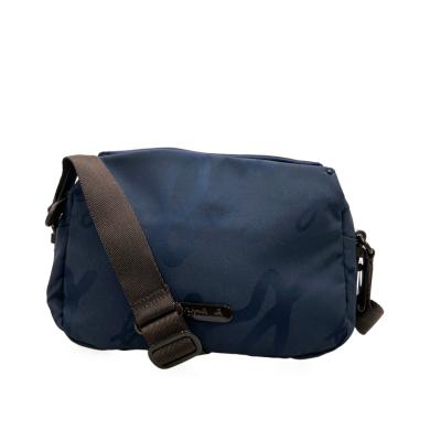 美品　アニエスベー　ショルダーバッグ　ナイロン　濃緑　ロゴ　斜め掛け◎ agnes b.（アニエスベー） ショルダーバッグ バッグ ナイロン スモール