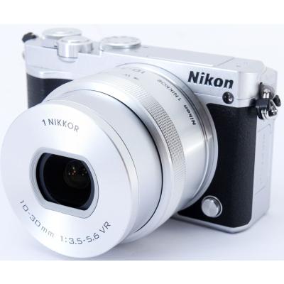 nikon1 j5(ニコン/ミラーレス一眼カメラ)(付属レンズ nikon1 j5(ニコン/ミラーレス一眼カメラ)(付属レンズ