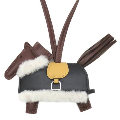 エルメス チャーム 馬（バッグ、小物素材：本革、レザー）のおすすめ