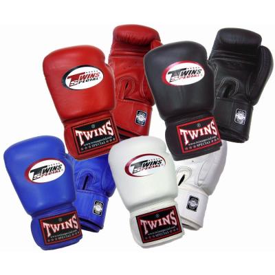 twins ボクシンググローブ 8オンス(武道具、格闘技用品)の商品 twins ボクシンググローブ 8オンス(武道具、格闘技用品)の商品