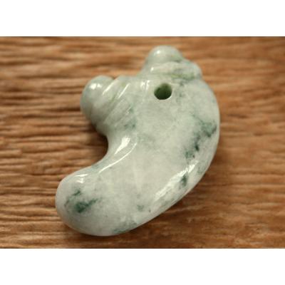 糸魚川翡翠 勾玉 約2.5cm強 高品質 fit=scale-down,w=1200