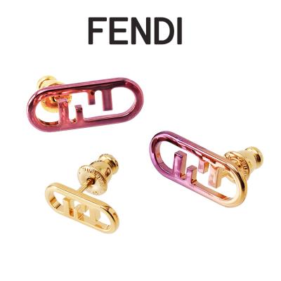 美品⭐️FENDI オーロック　ピアス 国内直営**FENDI** オーロック ピアス カラー ピアス (FENDI