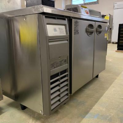 コールドテーブル 福島工業 yrc120re（業務用冷蔵庫、温蔵庫）｜飲食