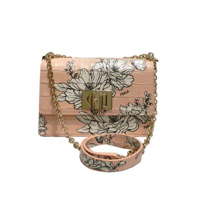 FURLA 花柄 ハンドバッグ フルラ“アーチ型ロゴ”のバッグ「フルラ 1927」新作の花柄