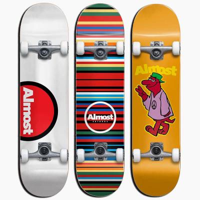 7.75インチ スケボー デッキ コンプリート　即購入優先 スケボー デッキ 7.875（スケートボード コンプリート