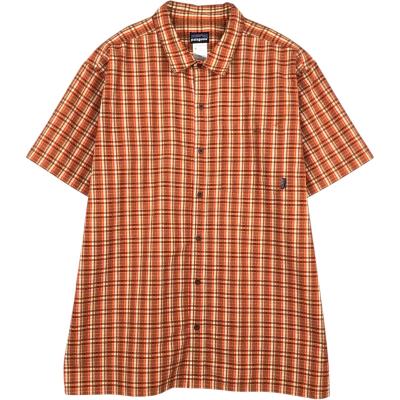 patagonia メンズシャツ、カジュアルシャツ（色：オレンジ系