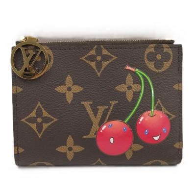 ルイヴィトンパスケース付き二つ折り財布（性別：レディース）の