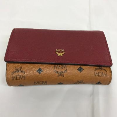 MCM 三つ折り財布 ブラウン/レッド 2024発売 MCM 三つ折り財布 ブラウン・レッド