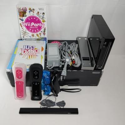 Nintendo Wii 本体 + wiiパーティー 任天堂 Wii本体一式（Wii party同梱版） Amazon.co.jp: Wii本体(クロ) Wii