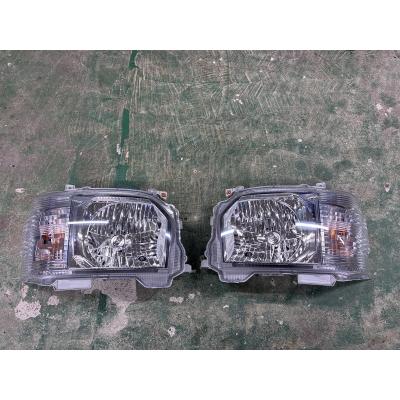 トヨタ純正部品ヘッドライト ハイエース（トヨタ／ランプレンズASSY