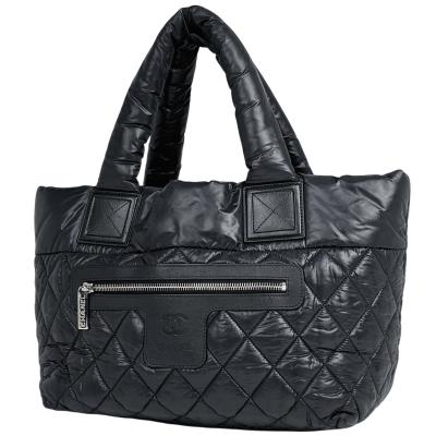 シャネル ナイロンキルティングバッグ（レディースバッグ