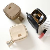 スクエア ミニ リップポーチ 本革 ニュアンス ネームプレート Simple コスメ ポーチ 化粧ポーチ リップケース スクエアポーチ 文字入れ ギフト 宅配便送料無料