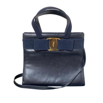 サルヴァトーレフェラガモ Salvatore Ferragamo ショルダーバッグ 