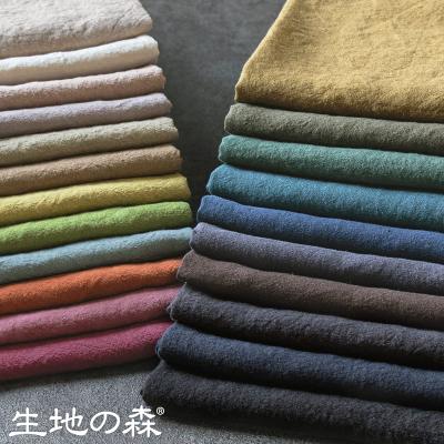 素材/材料 入荷したした！洗いざらしリネン生地 上質 リーフグリーン10m
