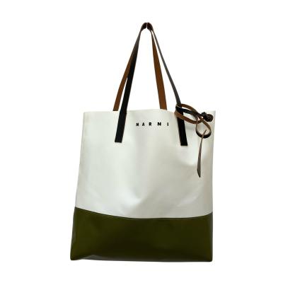 h*n様 未使用新品タグ付き　MARNI マルニ PVC メッセンジャー/ショル h*n様 未使用新品タグ付き MARNI マルニ PVC メッセンジャー