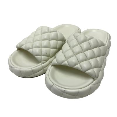 BOTTEGA VENETA サンダルの商品一覧 通販 - Yahoo!ショッピング
