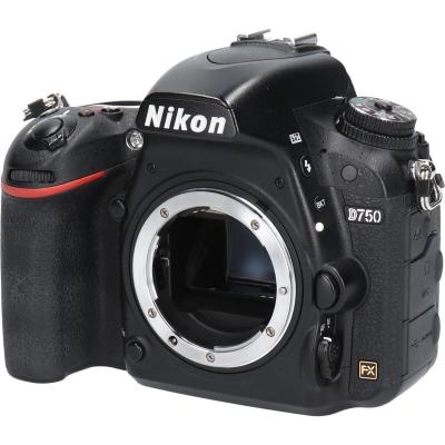 nikon d750（デジタル一眼レフカメラ）（ファインダー形式：プリズム