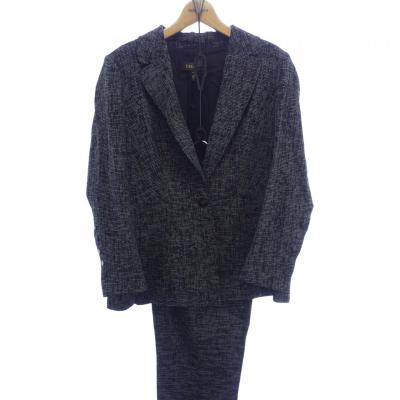 ESCADA エスカーダ ﾈｲﾋﾞｰ 5011994/5011932 ﾌﾘﾙﾃﾞｻﾞｲﾝ ﾜﾝﾋﾟｰｽ ｽｰﾂｾｯﾄ  