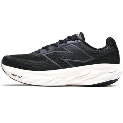 New Balance Fresh Foam X 1080 27.5センチ Cut in half: New Balance Fresh Foam X 1080 v14 Review (2025