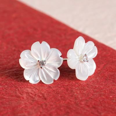 白蝶貝 ピアス フラワーの商品一覧 通販 - Yahoo!ショッピング