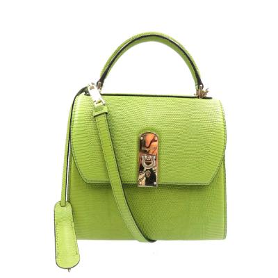 FERRAGAMO レディースバッグ（色：グリーン系）｜ファッション