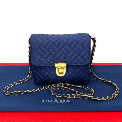 プラダ ナイロン ショルダーバッグ(色:ネイビー系)の商品一覧 プラダ ナイロン ショルダーバッグ(色:ネイビー系)の商品一覧