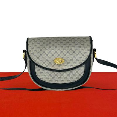GUCCI レディースショルダーバッグ（色：ネイビー系）｜バッグ