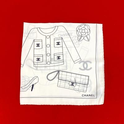 CHANEL レディーススカーフ（色：ホワイト系）｜ファッション小物