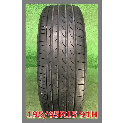 ヨコハマタイヤ ブルーアース rv02 195 65 R15（車、バイク、自転車