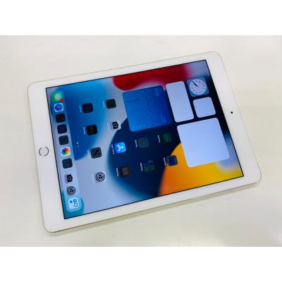 3820【早い者勝ち】美品☆電池最良好☆iPadAir2第2世代32GBドコモ☆ 858【早い者勝ち】美品☆電池最良好☆iPad Air2 第2世代 128GB