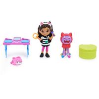 キティ カラオケセット おもちゃフィギュア2体付き アクセサリー2個 納入家具 子供のおもちゃ 対象年齢3歳以上 限定品 平行輸入 | MetamarketH