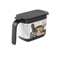 2980円以上で注文可能  マーナ 調味料ポット 約370mL K736 1個 (BK ブラック) (1個) | みんなのお薬MAX