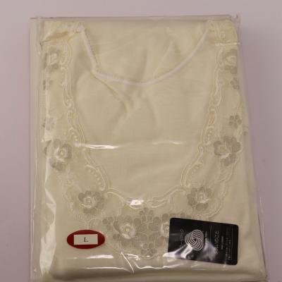 シャルレあったか中綿ベストМ〜Lサイス撥水加工゛シールドピンク人気商品