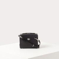 ヴィヴィアン ウエストウッド Vivienne Westwood メッセンジャーバッグ 通販 人気ランキング 価格 Com