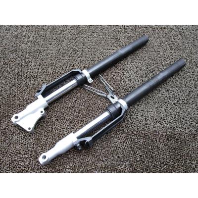 送料込み車種不明フロントフォーク倒立フォーク前置850mm 47パイ？